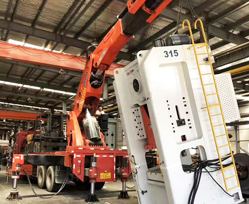 排浦镇附近随车吊出租，轻松解决运输难题